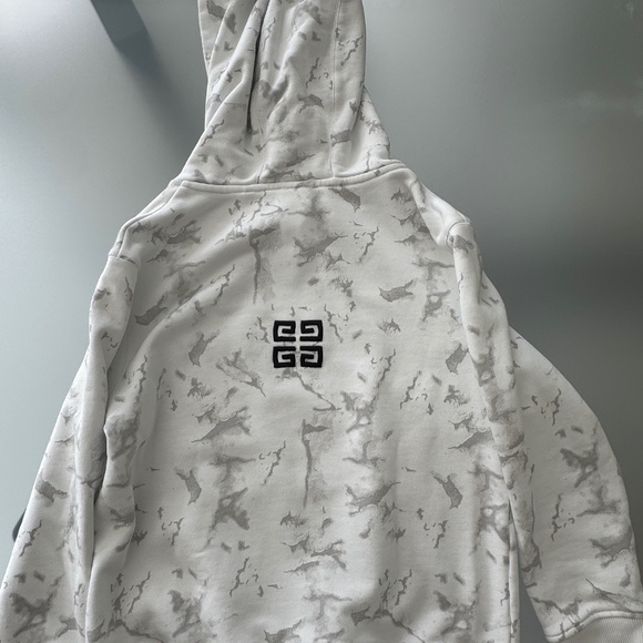 GIVENCHY Boy's Hoodie Sweatshirt with Cracked-Effect Print. sz. 10 - Picture 3 of 4